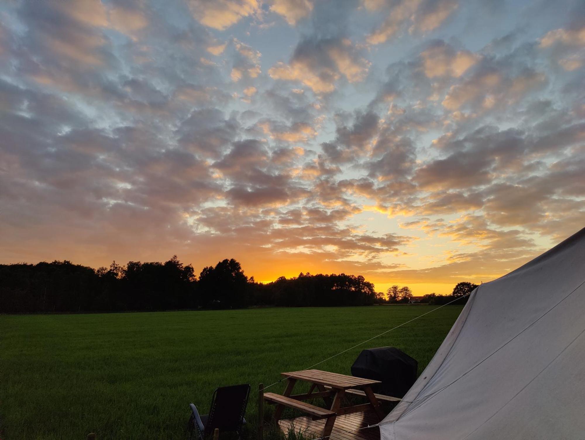 Under Canvas Bornholm Ostermarie Esterno foto