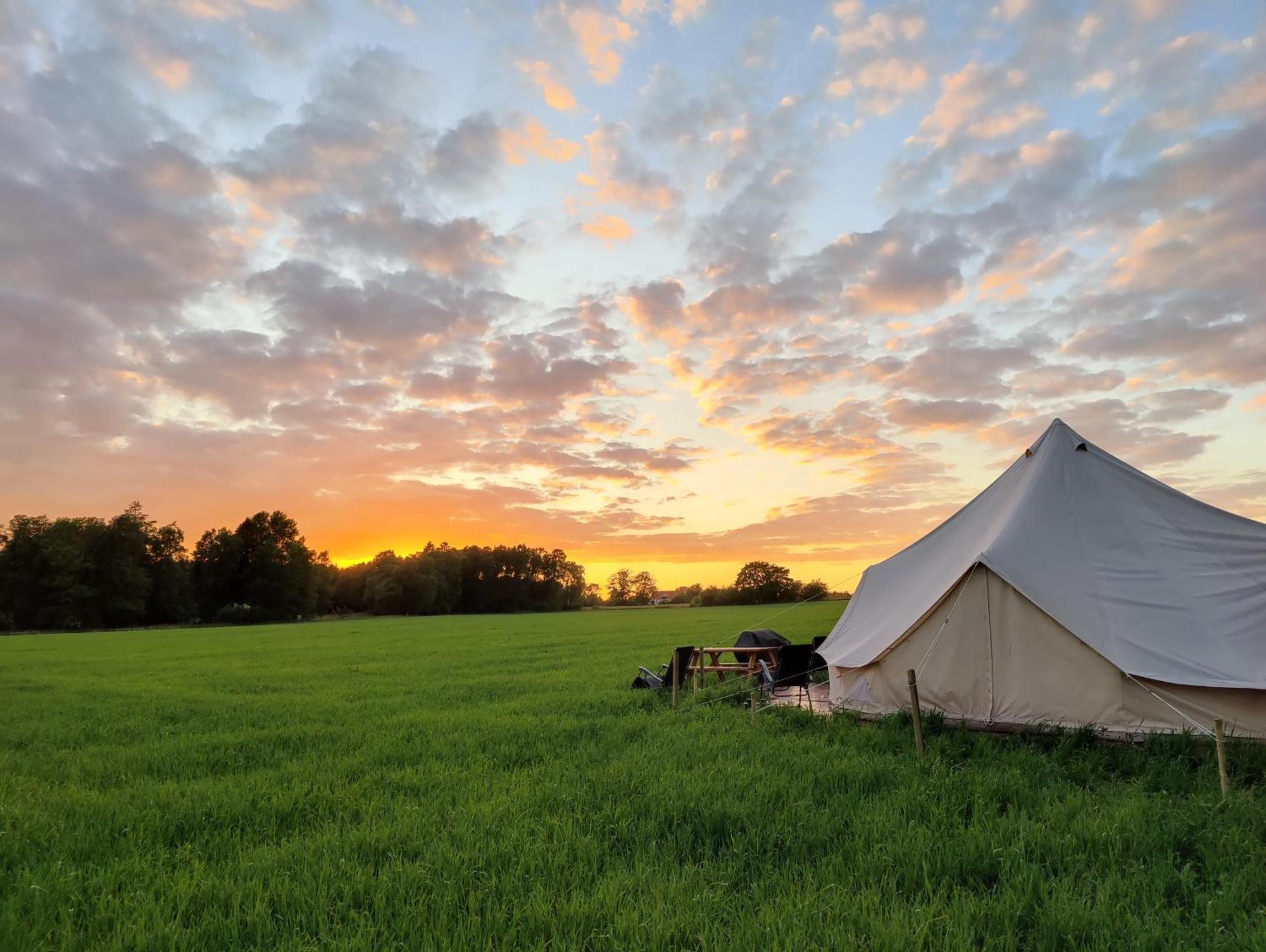 Under Canvas Bornholm Ostermarie Esterno foto