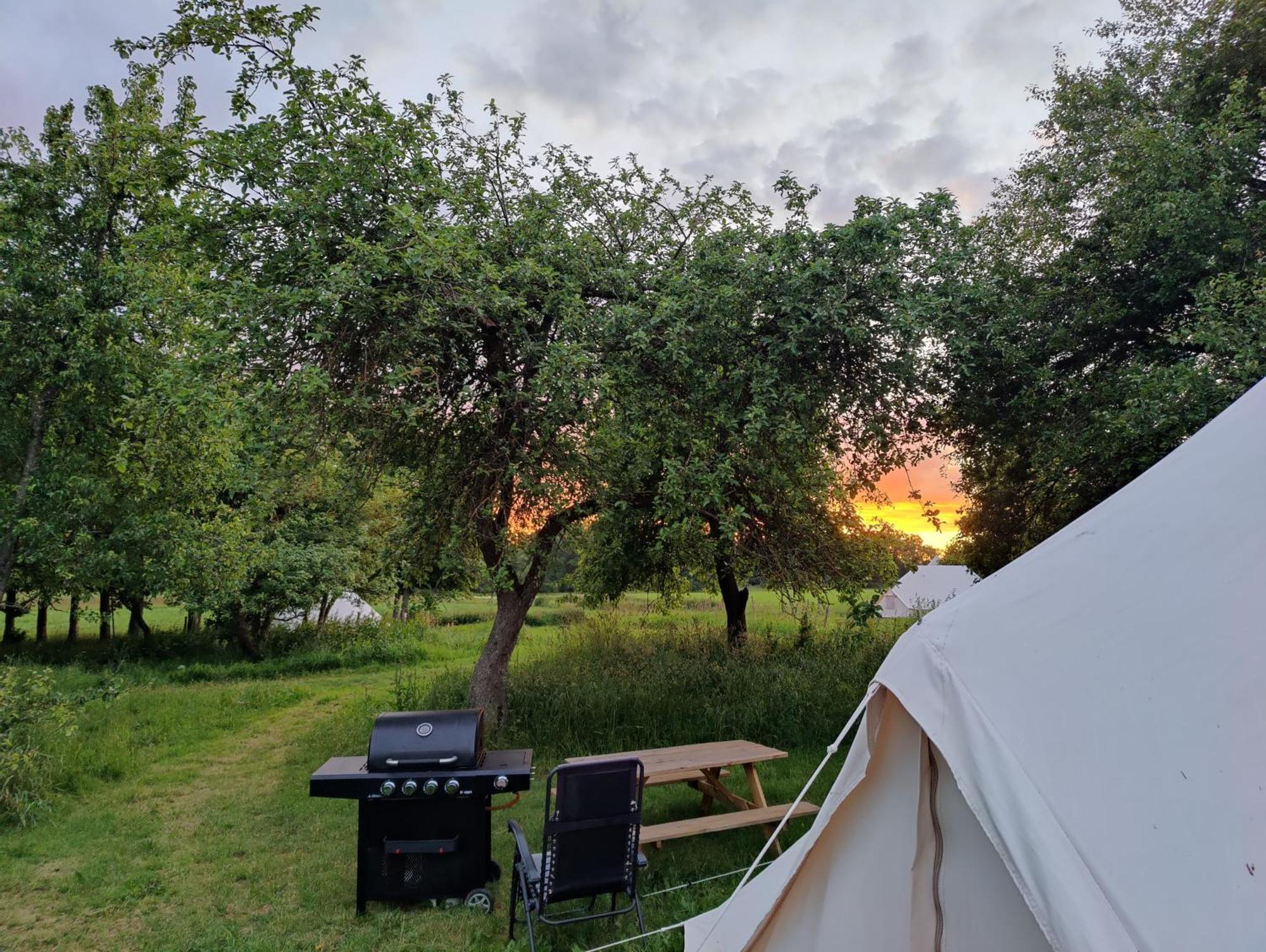 Under Canvas Bornholm Ostermarie Esterno foto